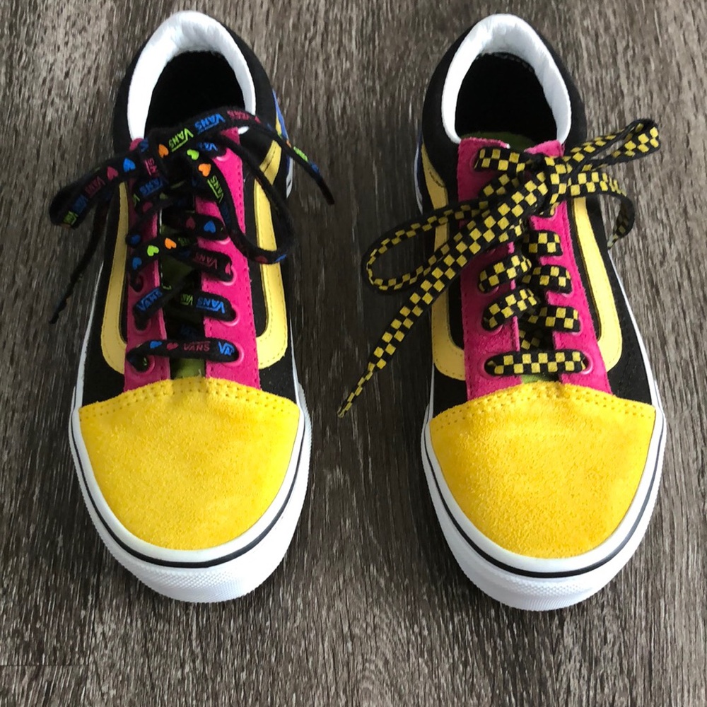 NWOT Never worn old school Vans